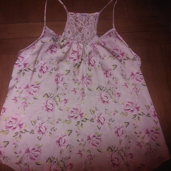 Kismet tank top ( silky feel) - Picture 1 of 6